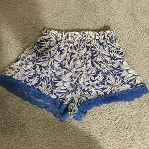 Lush floral patter shorts